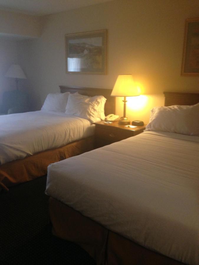 Holiday Inn Express Mount Pleasant- Scottdale By Ihg Room photo