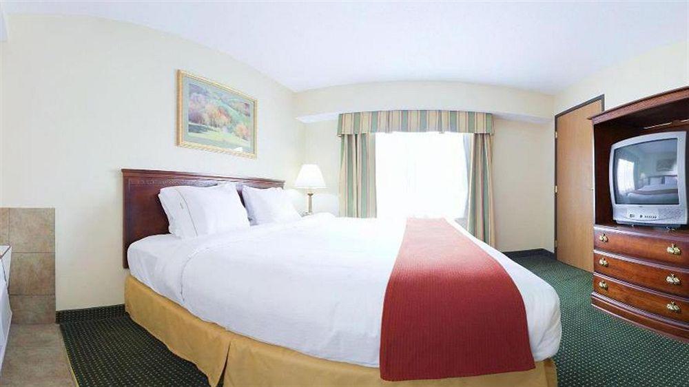 Holiday Inn Express Mount Pleasant- Scottdale By Ihg Exterior photo