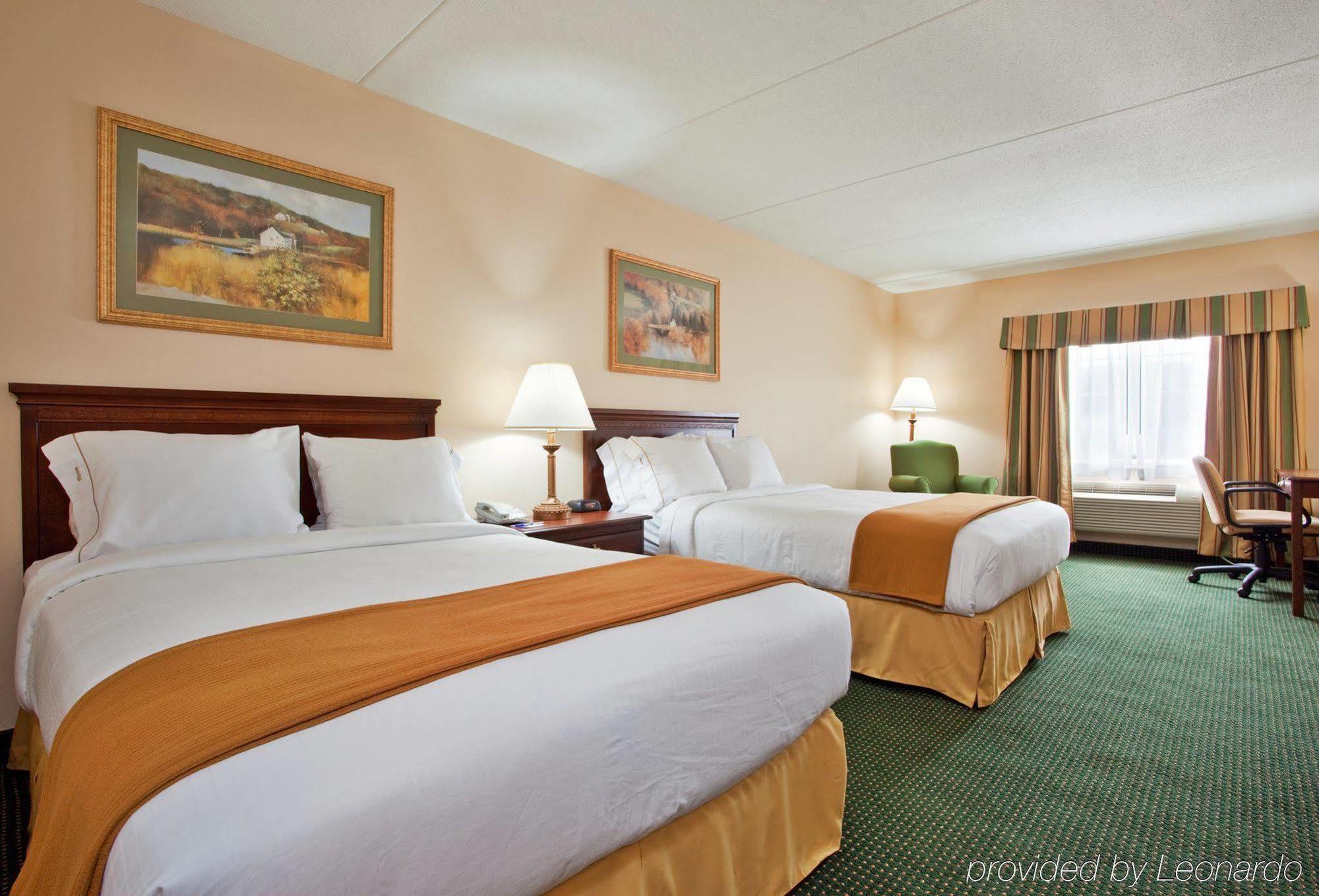 Holiday Inn Express Mount Pleasant- Scottdale By Ihg Exterior photo